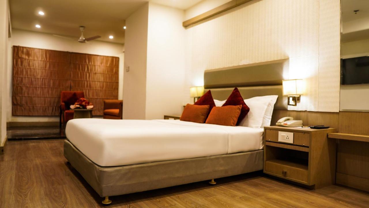 中心点酒店 那格浦尔 外观 照片